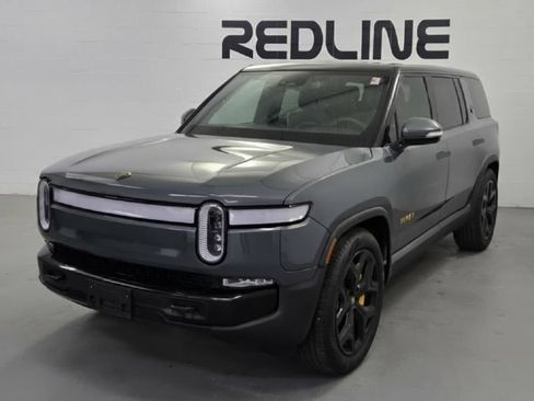 Used 2024 Rivian R1S Adventure AWD/4WD image 3