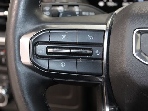 Used 2025 GMC Yukon Denali AWD/4WD image 24