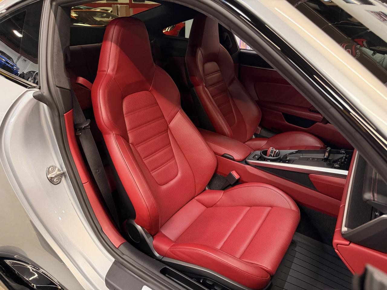 Used 2021 Porsche 911 Turbo S AWD/4WD image 25