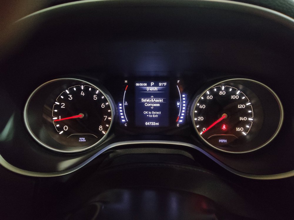 Used 2018 Jeep Compass Latitude FWD image 23