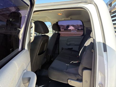 Used 2011 Chevrolet Silverado 2500 W/T image 12