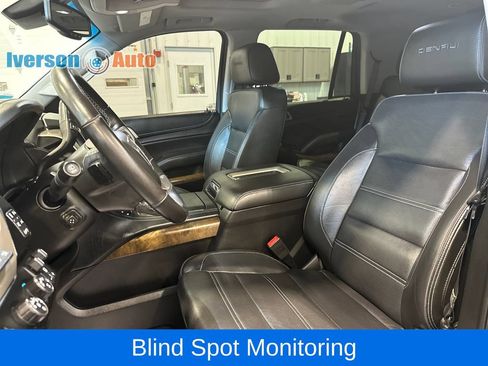 Used 2018 GMC Yukon Denali w/ Denali Ultimate Package AWD/4WD image 12