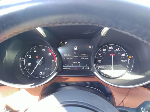 Used 2020 Alfa Romeo Giulia w/ Nero Edizione image 16