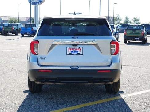 Used 2022 Ford Explorer 4WD image 4