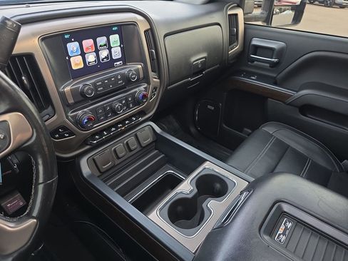 Used 2018 GMC Sierra 1500 Denali image 24