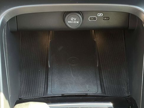 Certified 2023 Volvo C40 P8 Recharge Plus image 29