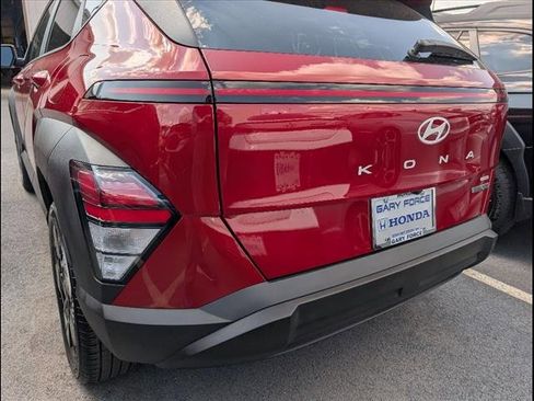 Used 2025 Hyundai Kona SEL image 19