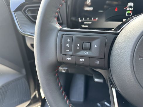 New 2025 Nissan Kicks SR image 24