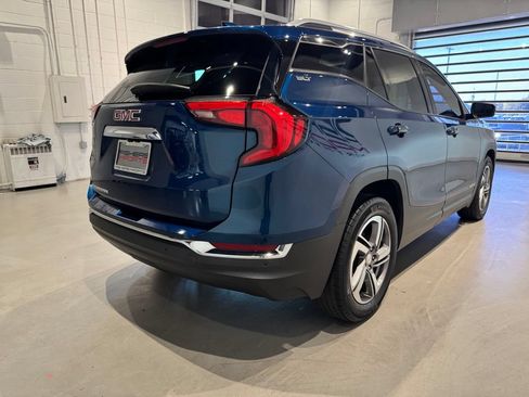 Used 2021 GMC Terrain SLT w/ Infotainment Package II FWD image 7