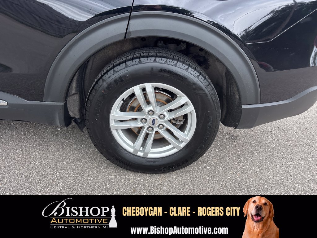 Used 2022 Ford Explorer XLT w/ Equipment Group 202A AWD/4WD image 15