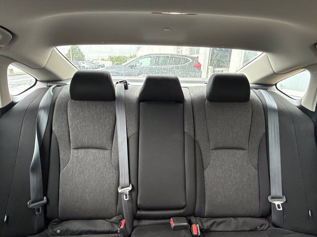 Used 2023 Honda Accord EX image 8