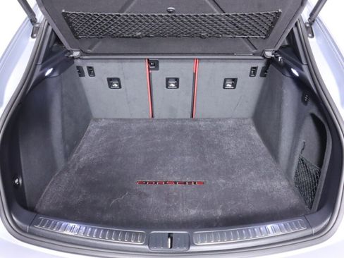 Used 2017 Porsche Macan S image 40