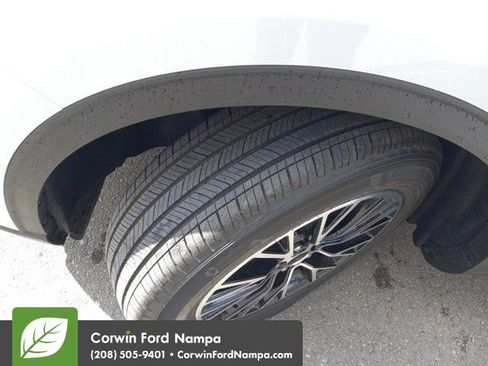 New 2025 Ford Escape Base image 32