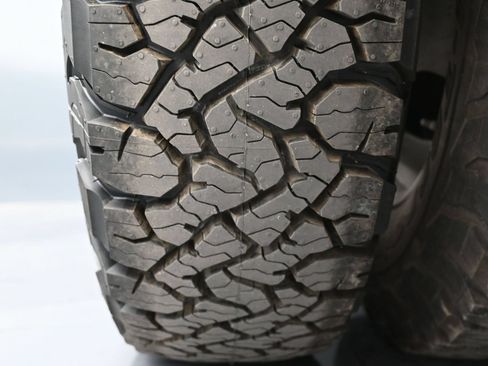 Used 2024 Ford F350 King Ranch w/ FX4 Off-Road Package AWD/4WD image 19