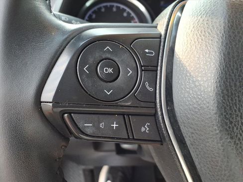 Used 2020 Toyota Camry SE image 23