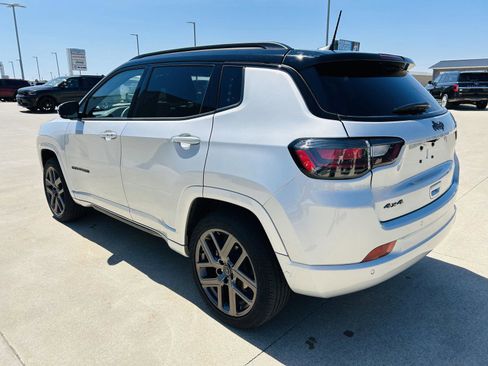 Used 2025 Jeep Compass Limited w/ High Altitude Package AWD/4WD image 38