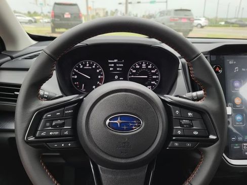 Used 2025 Subaru Crosstrek 2.5i Limited w/ Crosstrek Mirror Package AWD/4WD image 8