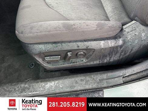 Used 2023 Toyota Camry LE w/ Convenience Package image 13