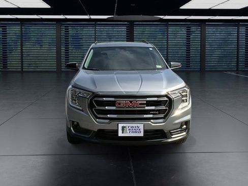 Used 2024 GMC Terrain AT4 AWD/4WD image 4