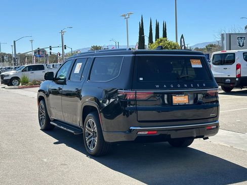 Certified 2023 Jeep Wagoneer L Series II image 5