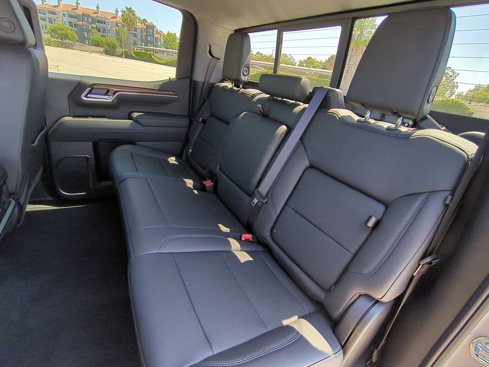 New 2026 Chevrolet Silverado 1500 RST w/ Z71 Off-Road Package AWD/4WD image 24