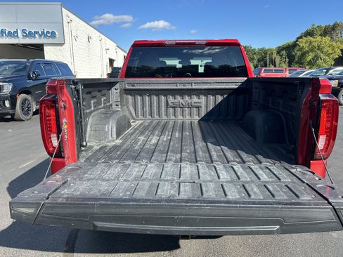 Used 2024 GMC Sierra 1500 SLT image 26