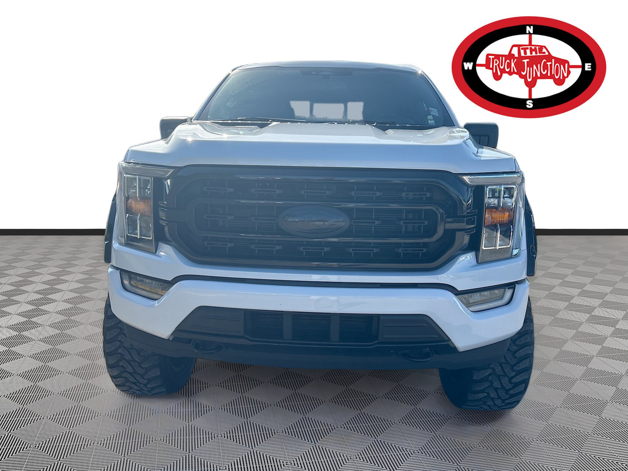 Used 2022 Ford F150 XLT w/ Equipment Group 302A High AWD/4WD image 2