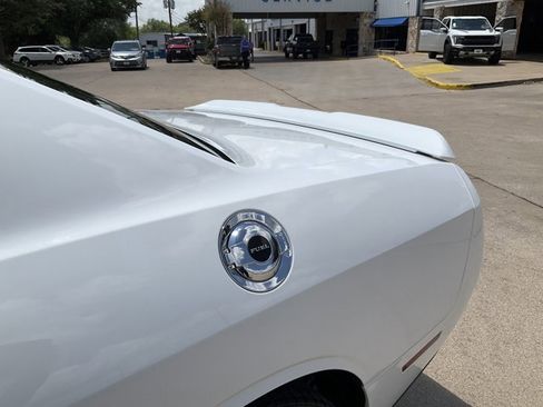 Used 2021 Dodge Challenger GT RWD image 10