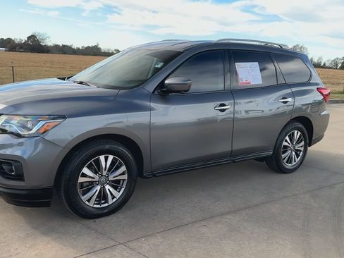 Used 2020 Nissan Pathfinder SL image 5