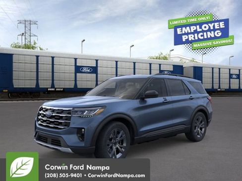 New 2026 Ford Explorer Active AWD/4WD image 2