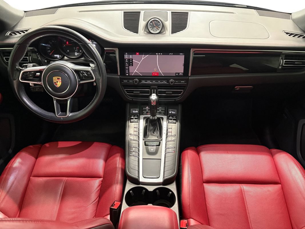 Used 2020 Porsche Macan AWD/4WD image 17