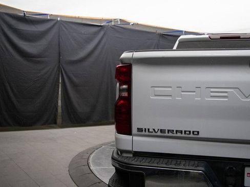 Used 2022 Chevrolet Silverado 3500 LT w/ Fleet Comfort Package image 12