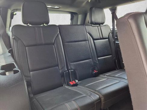 Used 2022 Chevrolet Suburban RST RWD image 19