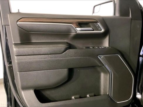 Used 2023 Chevrolet Silverado 1500 LT AWD/4WD image 24