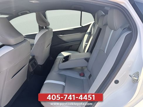 Used 2025 Toyota Camry SE FWD image 16