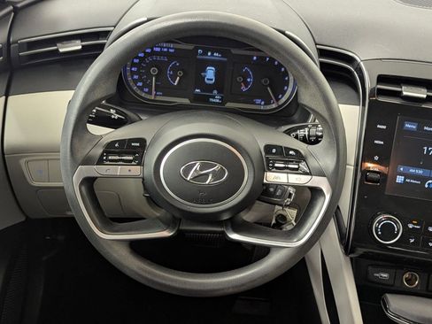 Used 2022 Hyundai Tucson SE image 4