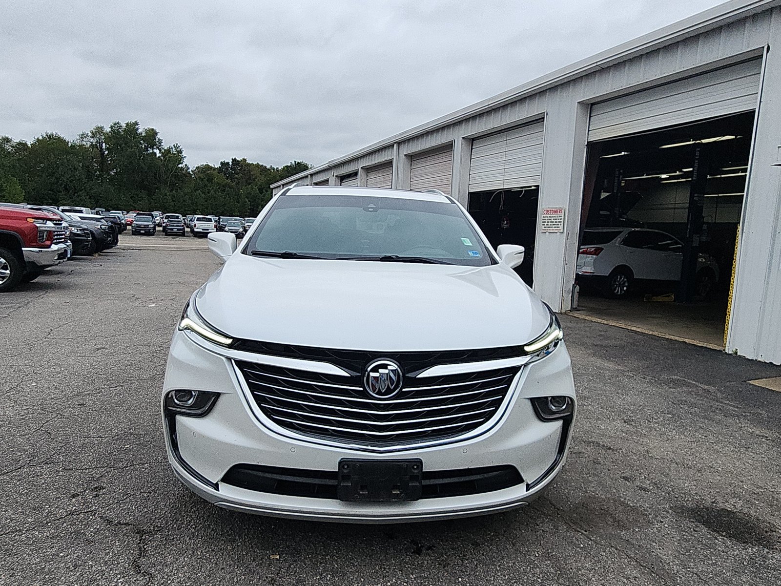 Used 2022 Buick Enclave Premium w/ Experience Buick Package AWD/4WD image 8
