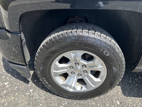 Used 2019 Chevrolet Silverado 1500 LT w/ All Star Edition image 37