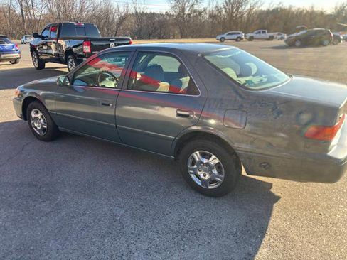 Used 2000 Toyota Camry LE image 7