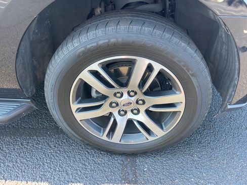 Used 2024 Ford Expedition Max Limited image 22