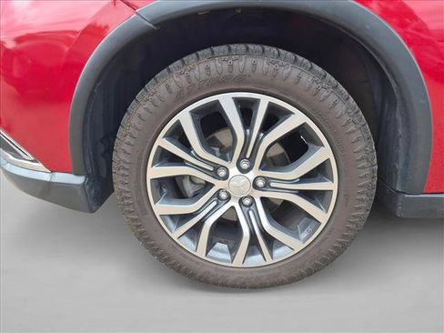 Used 2017 Mitsubishi Outlander ES AWD/4WD image 23