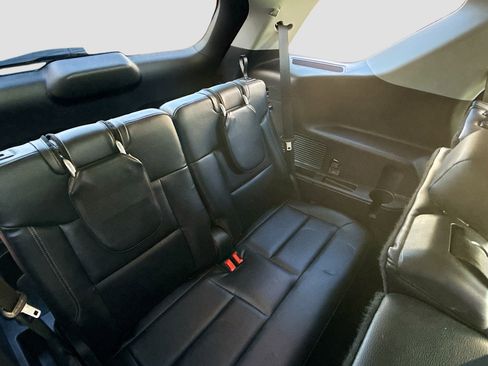 Used 2021 Ford Explorer XLT w/ Equipment Group 202A image 28