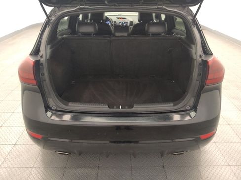 Used 2017 Kia Forte SX image 29