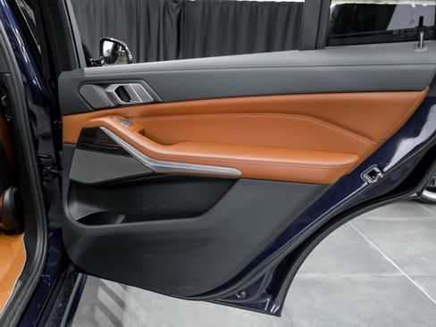 Used 2022 BMW X7 M50i w/ Executive Package image 50