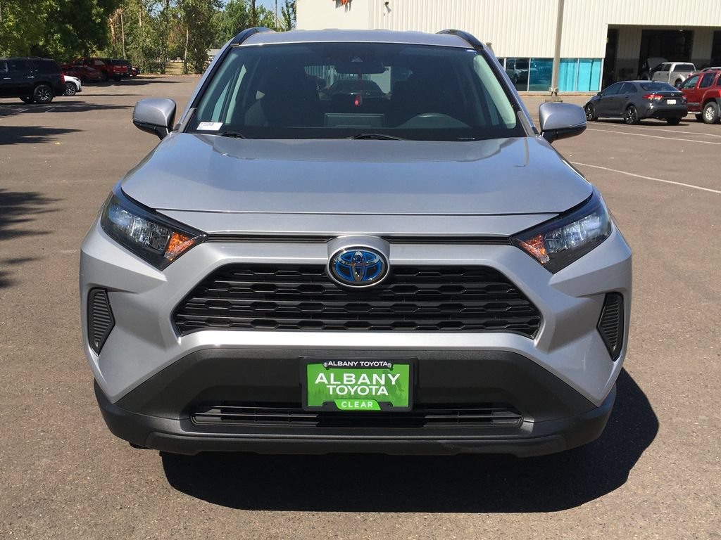 Used 2019 Toyota RAV4 LE w/ Carpet Mat Package AWD/4WD image 11