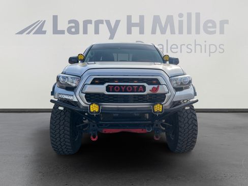 Used 2020 Toyota Tacoma 4x4 Double Cab image 8