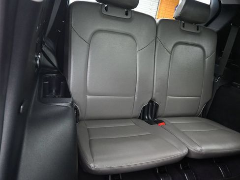 Used 2018 Hyundai Santa Fe AWD w/ SE Ultimate Tech Package 03 image 56
