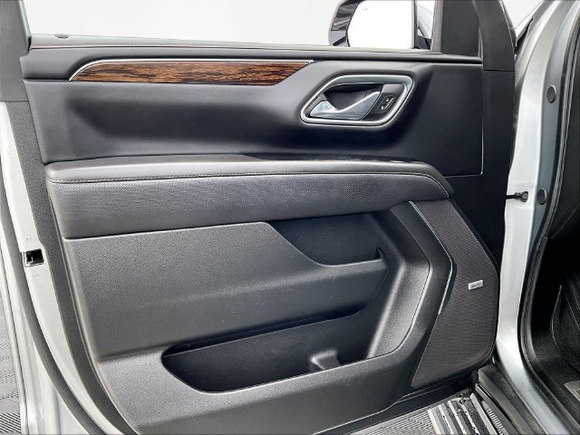 Used 2024 Chevrolet Tahoe Premier w/ LPO, Illumination Package AWD/4WD image 9