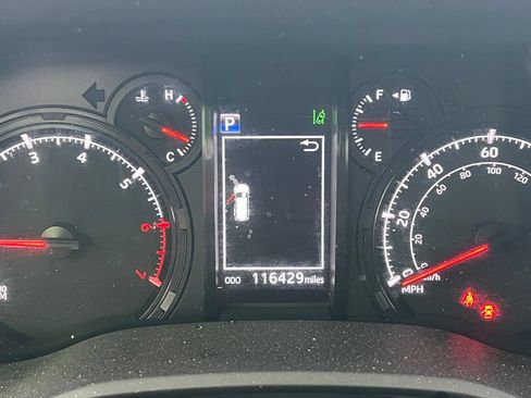 Used 2020 Toyota 4Runner SR5 Premium RWD image 3