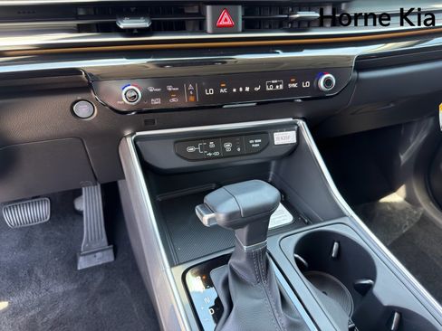 New 2026 Kia Carnival SX Prestige FWD image 18